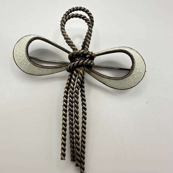 N. A. Jorgensen Norway 925 sterling silver white guilloche enamel bow brooch - Picture 2 of 8